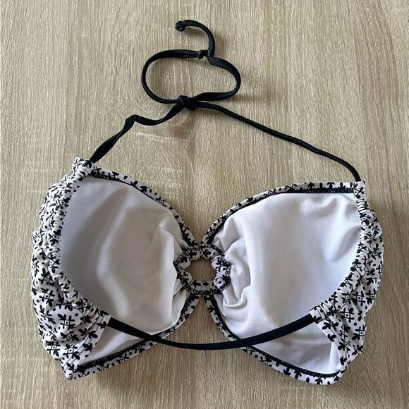 NWOT … OLD NAVY “Size: XL” Swimsuit Top - Picture 2 of 3